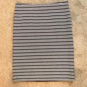 LOFT stretchy pencil skirt